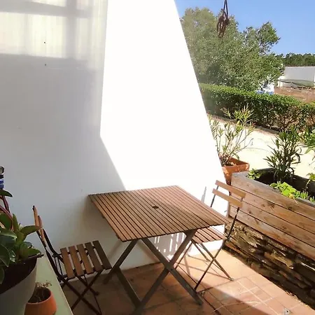 Cosy 7min From The Beach - Casa Do Figo Apartment Chabouco